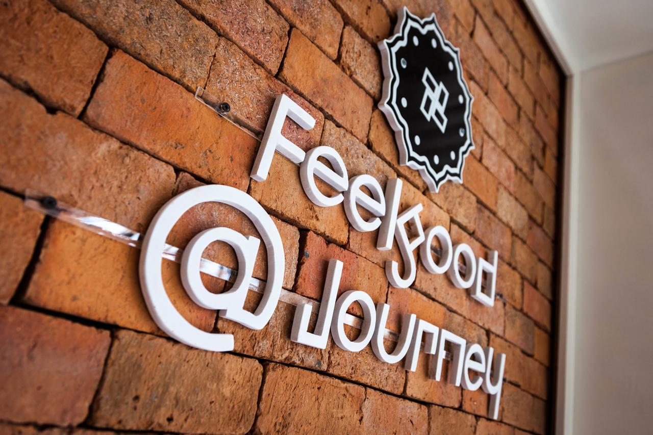 Feelgood@Journey Hostel Пхукет Екстер'єр фото